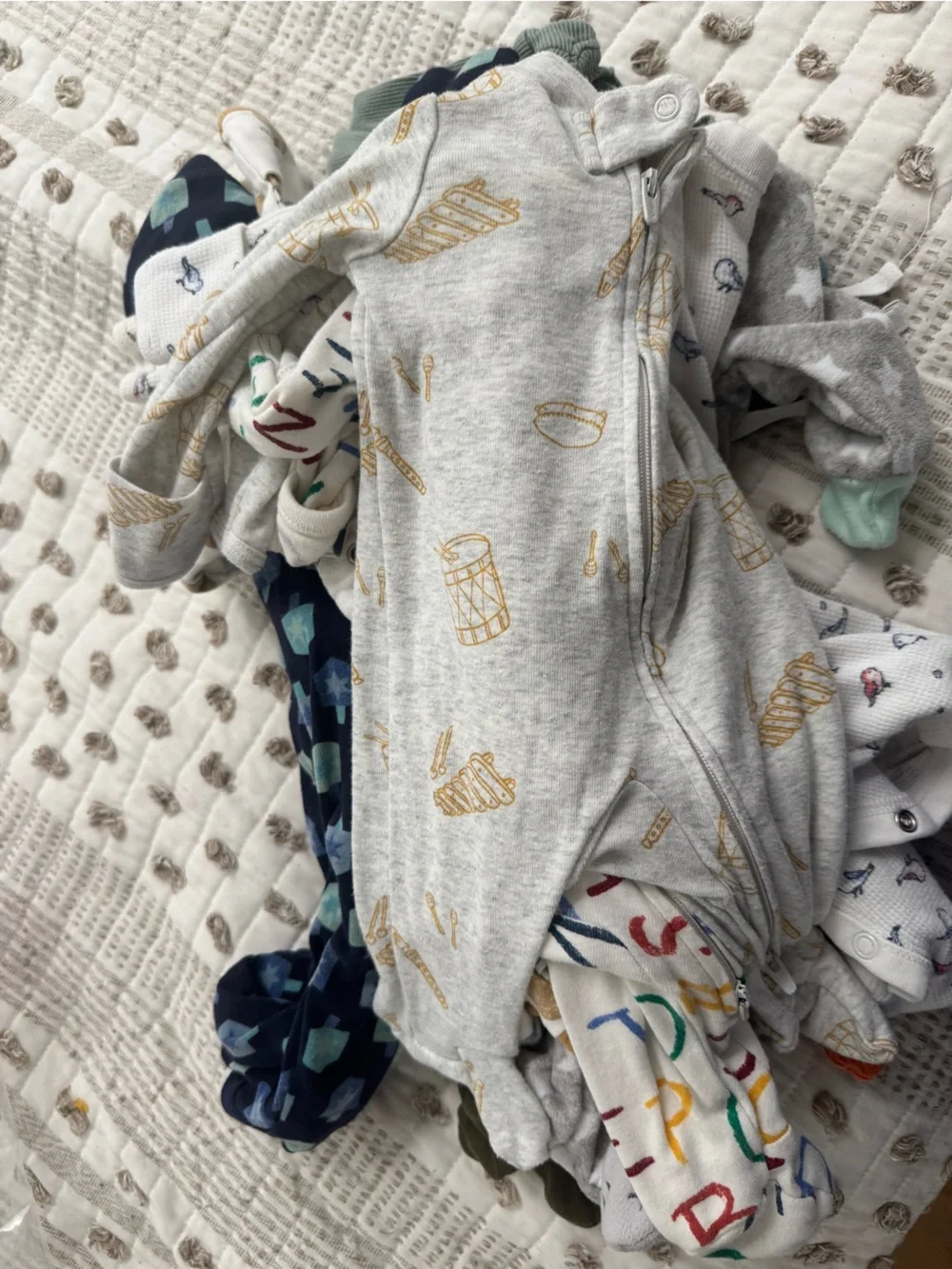 Preloved Baby Clothes Bundle 12 items  new born & 0-3 months